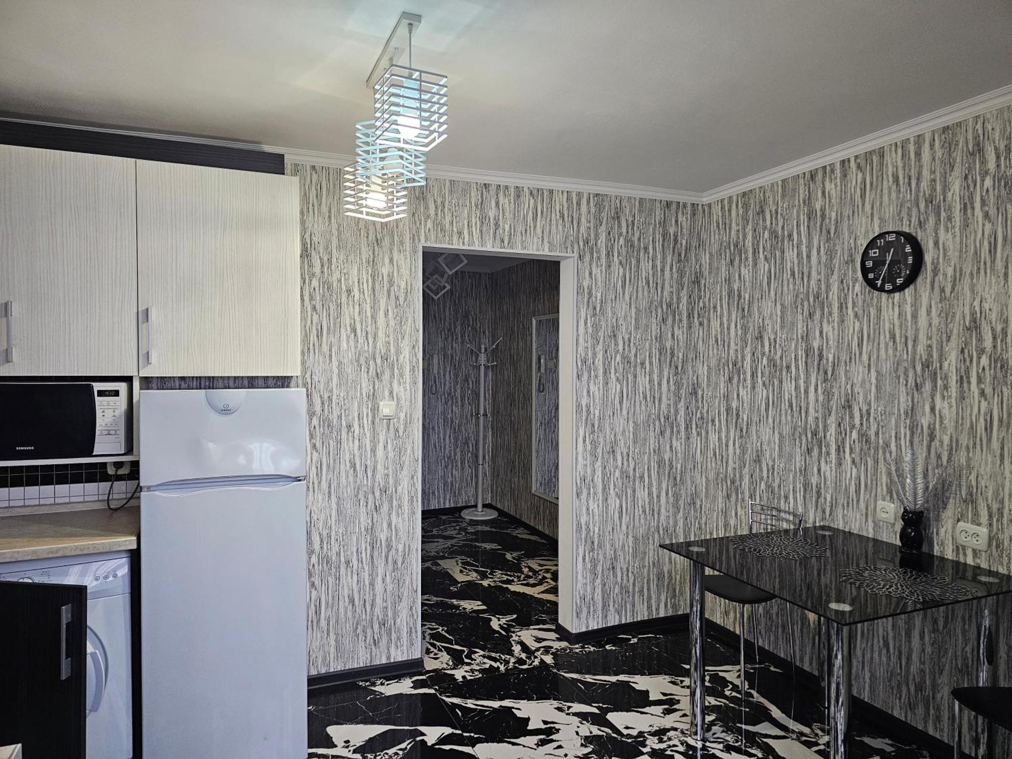 Black And White Apartment Кишинёв Экстерьер фото